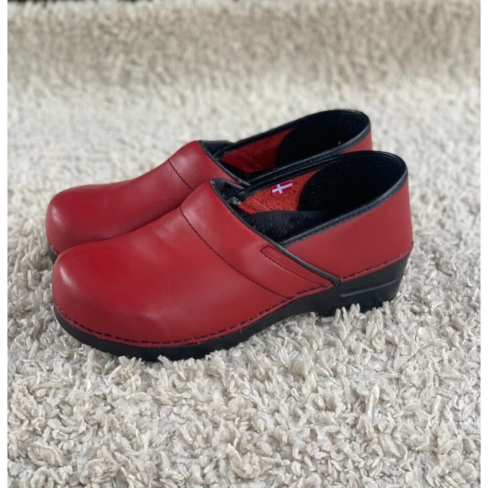 Sanita Izabella Professional Clogs Red Leather Comfort Slip On Womens 40 US 9.5